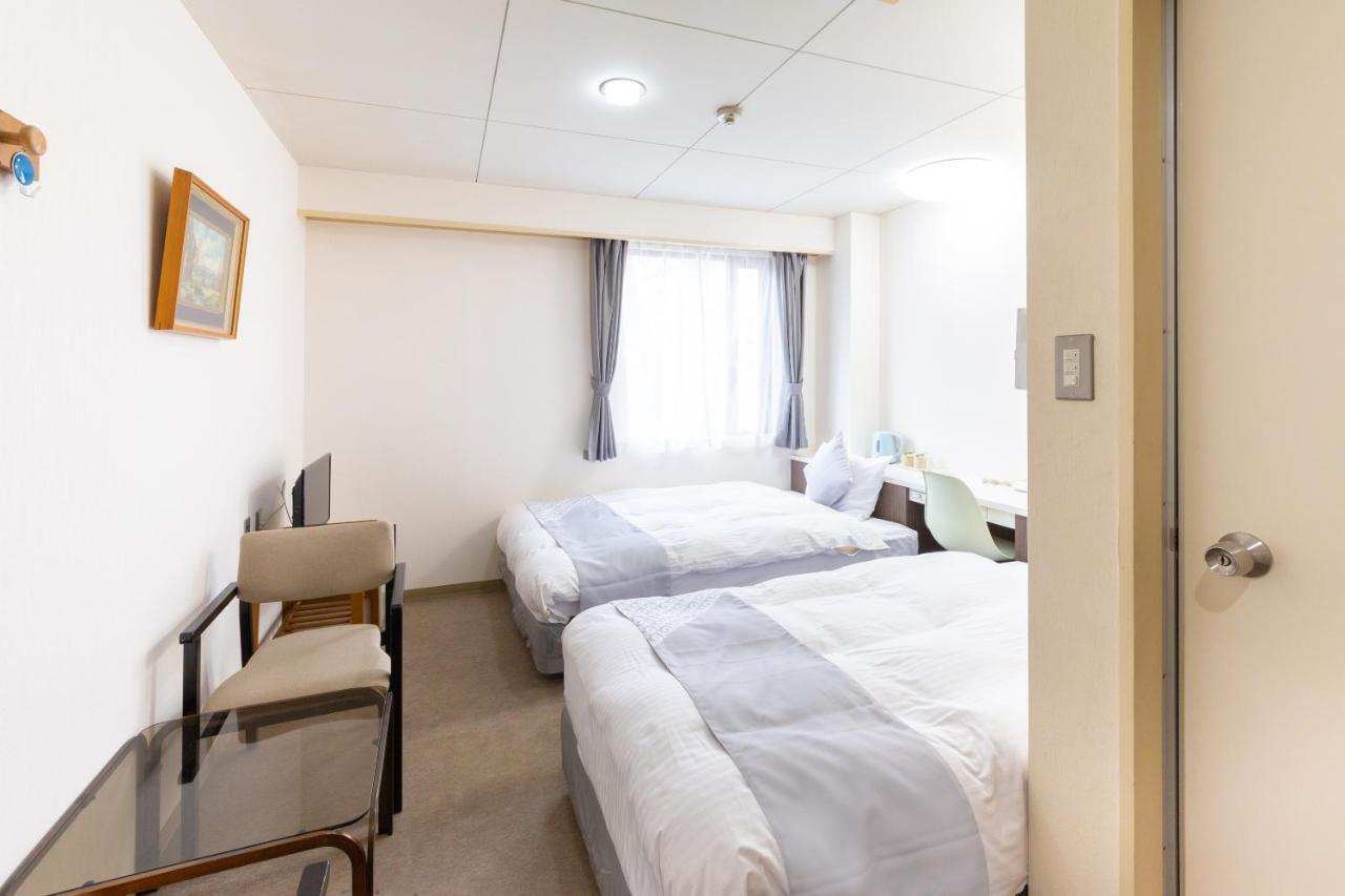 Oyo Joetsu City Hotel Kasugayama Экстерьер фото